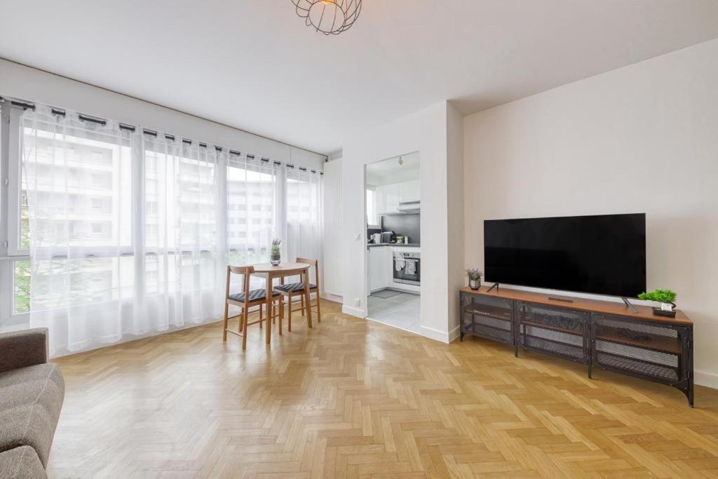 L'Appartement D'Art Et De Lumiere Clichy Εξωτερικό φωτογραφία