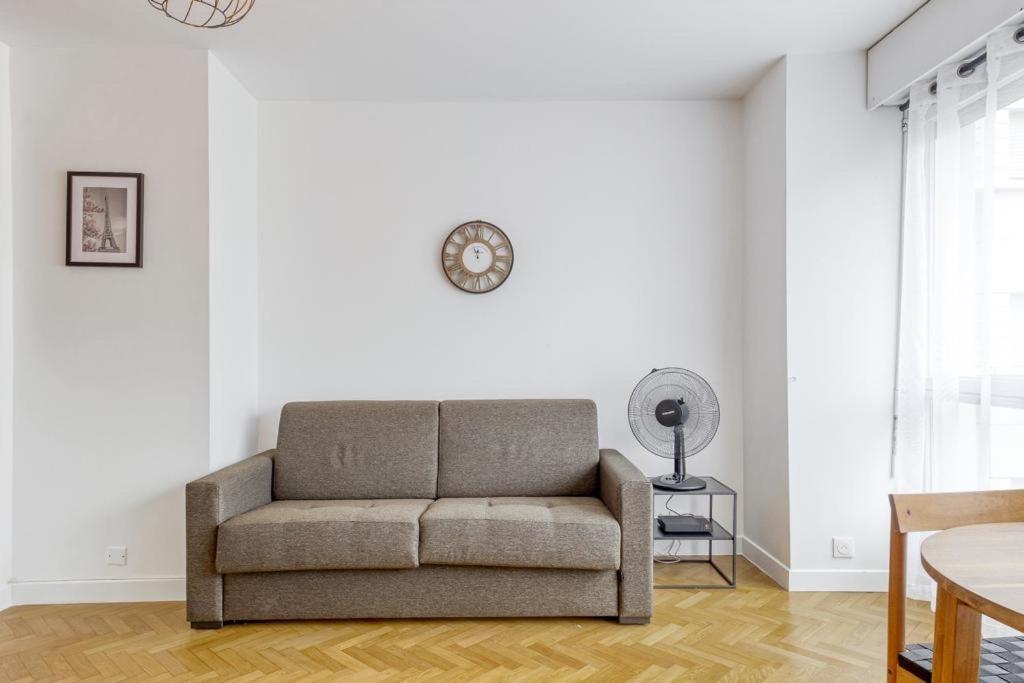 L'Appartement D'Art Et De Lumiere Clichy Εξωτερικό φωτογραφία